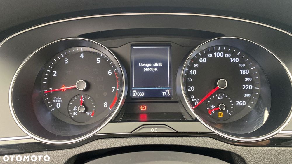 Volkswagen Passat - 21