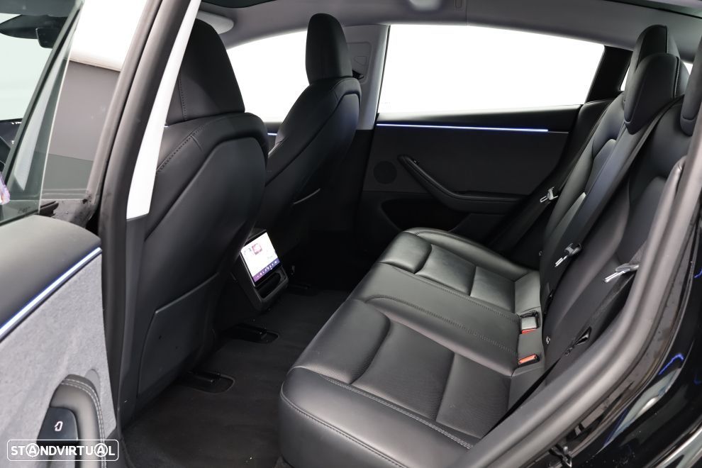 Tesla Model 3 Tração Traseira Standard - 25