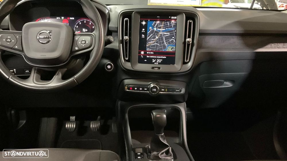 Volvo Xc40 2021 photo 4