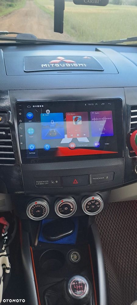 Mitsubishi Outlander 2.0 DID Intense + SE - 15