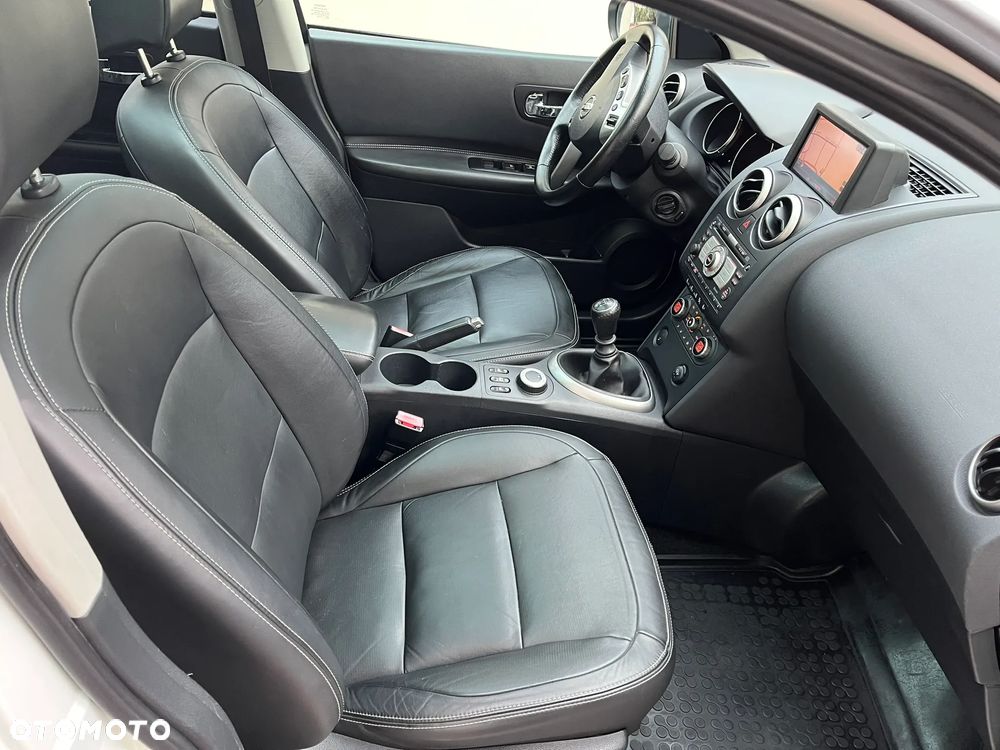 Nissan Qashqai 2.0 4 x 4 tekna - 19