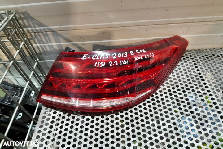Lampa / Tripla stop dreapta pe aripa A2079063400 Mercedes-Benz E-Clas - 1