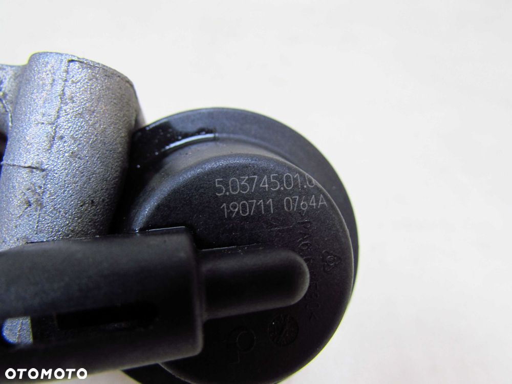 VOLVO C30 S40 V50 C70 II 2.0 D3 D4 ZAWOR EGR 503745010 5.03745.01.0 - 6