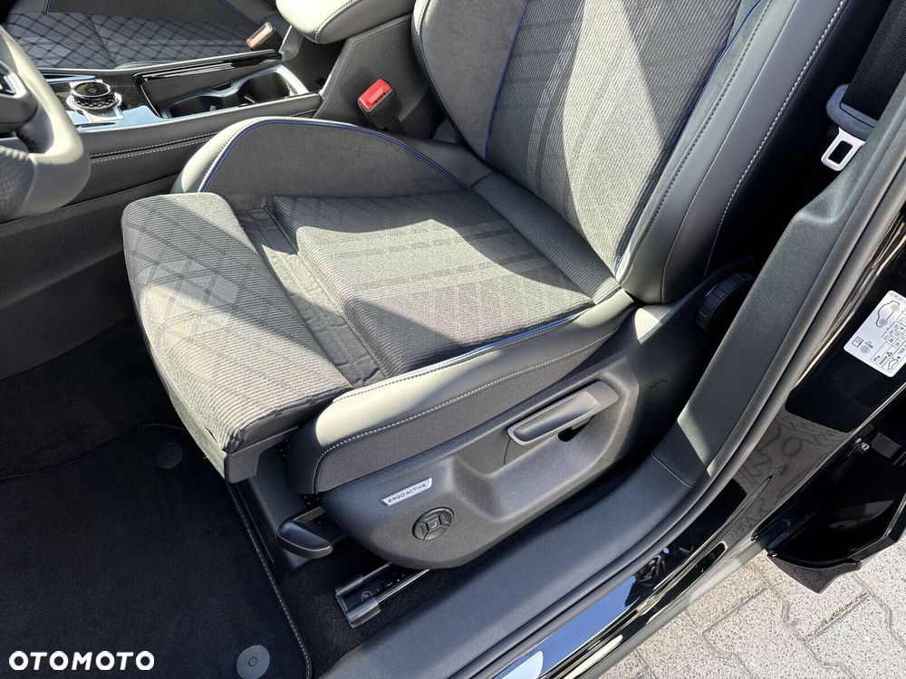 Volkswagen Tiguan - 13