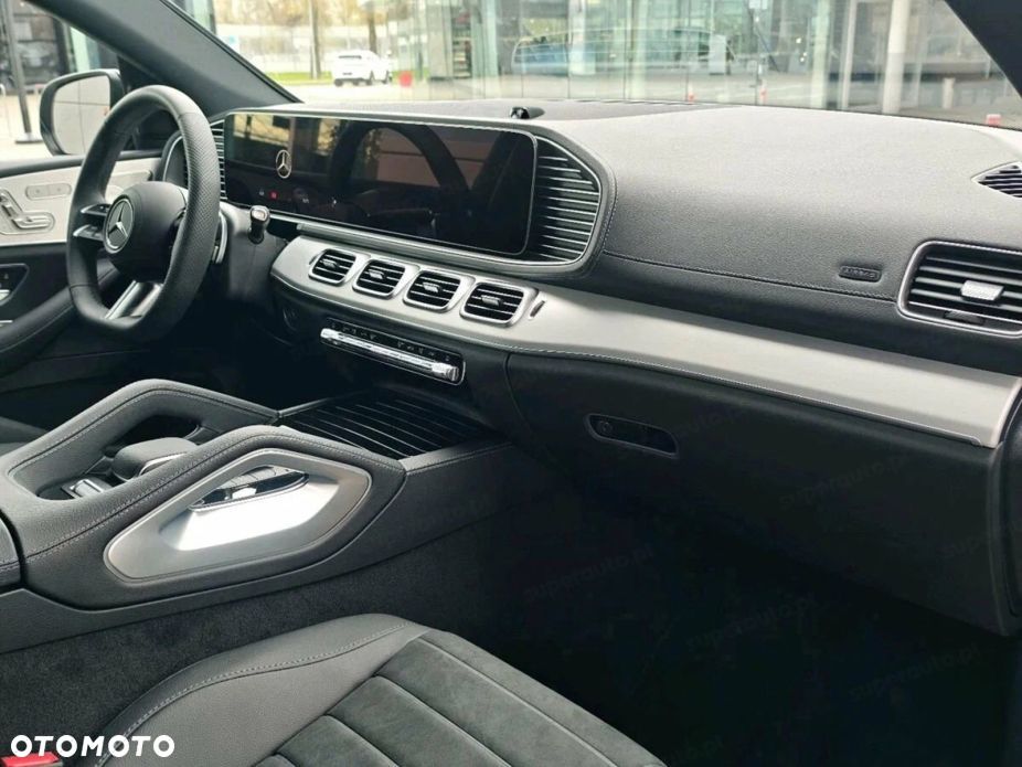 Mercedes-Benz GLE 300 d mHEV 4-Matic AMG Line - 14