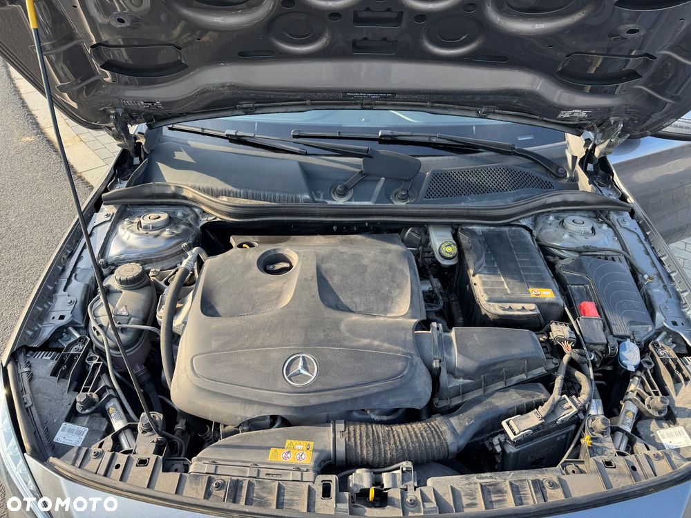 Mercedes-Benz GLA 250 7G-DCT Activity Edition - 30