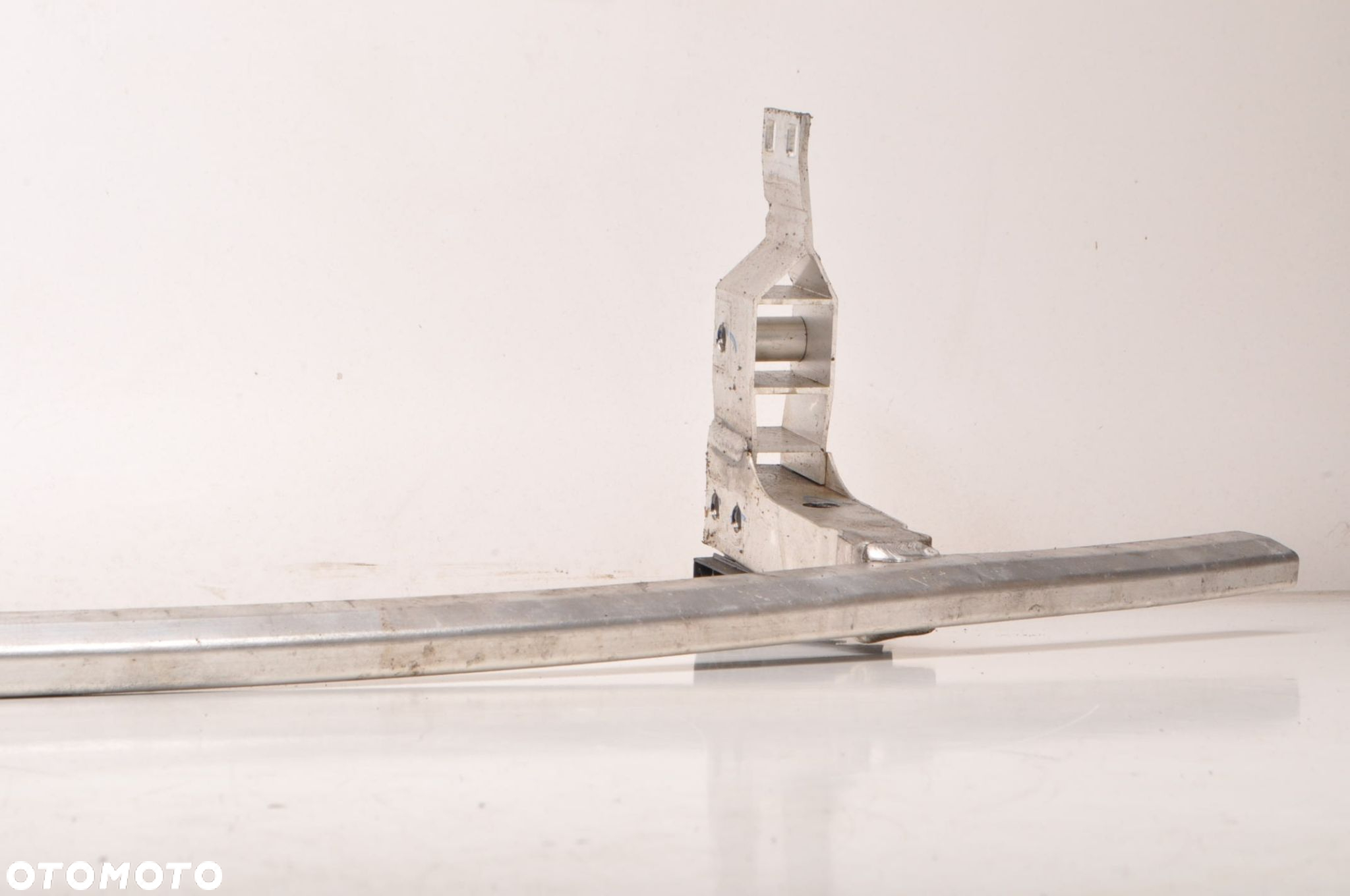 TOYOTA SUPRA MK5 3.0 GR DOLNA BELKA CHŁODNIC  23R 8811168 - 3