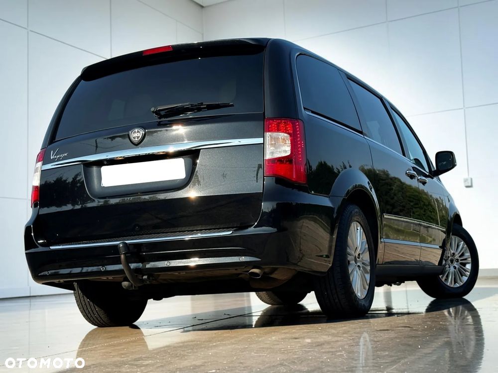 Lancia Voyager 2.8 Multijet 16v Platinum - 20