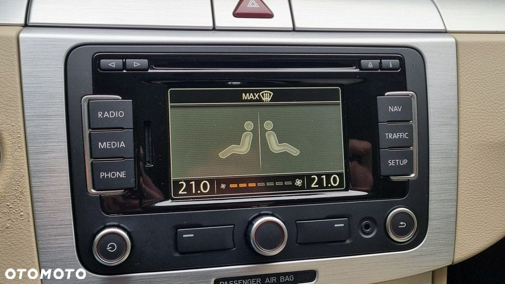 Volkswagen Passat CC - 18