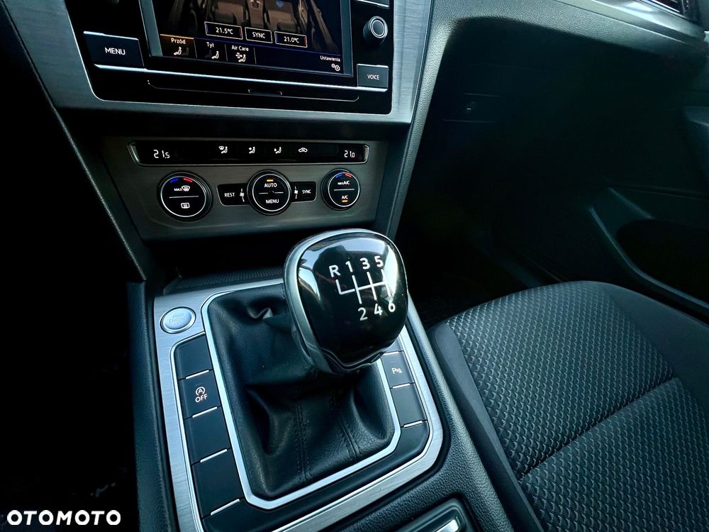 Volkswagen Passat 1.5 TSI EVO Essence - 17