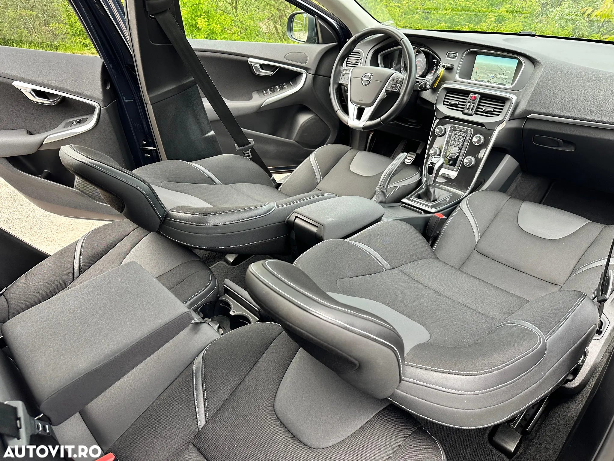 Volvo V40 D2 Summum - 8