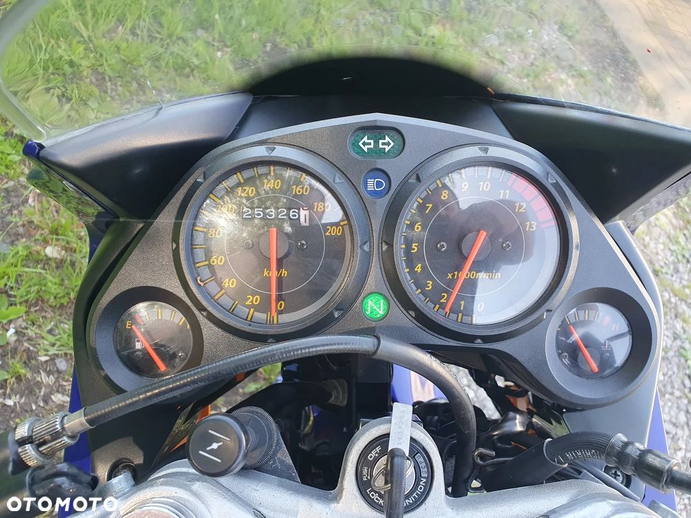 Honda CBR - 11