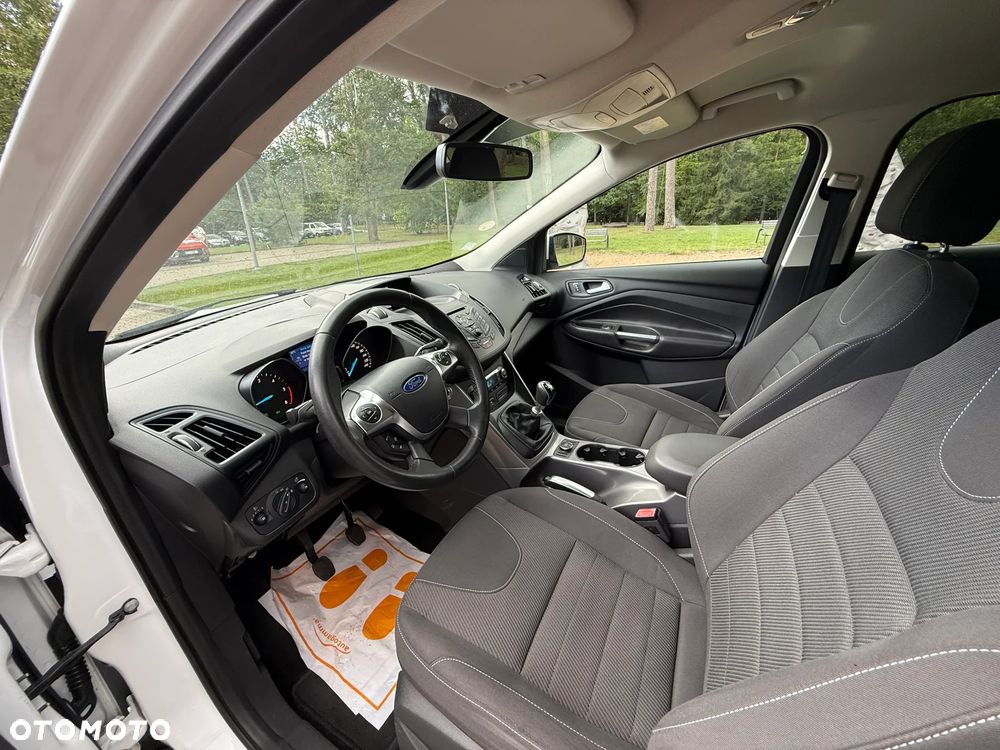 Ford Kuga - 26