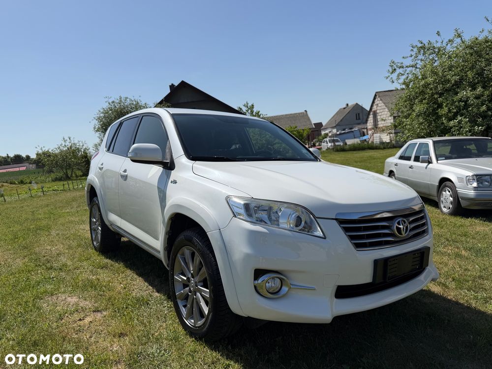 Toyota RAV4 2.2 D-4D 4x4 Executive - 1