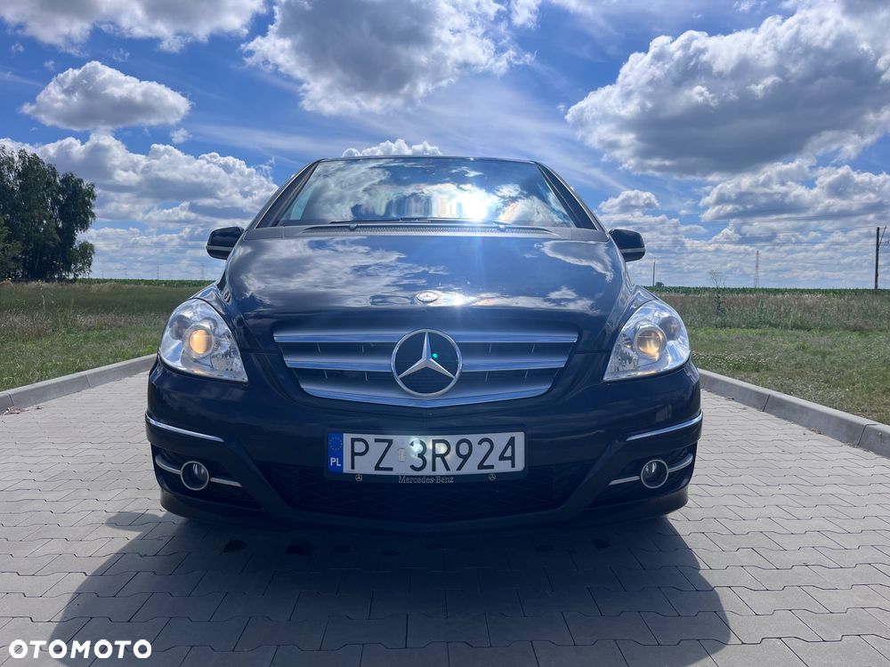 Mercedes-Benz B-Class 2010 photo 4