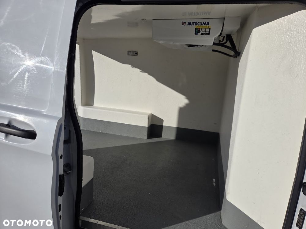 Mercedes-Benz VITO - 9