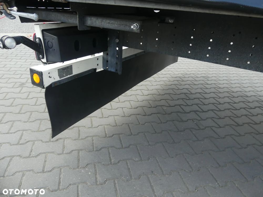 Schmitz Cargobull FIRANKA / MEGA  / OŚ PODNOSZONA / DACH PODNOSZONY / - 17