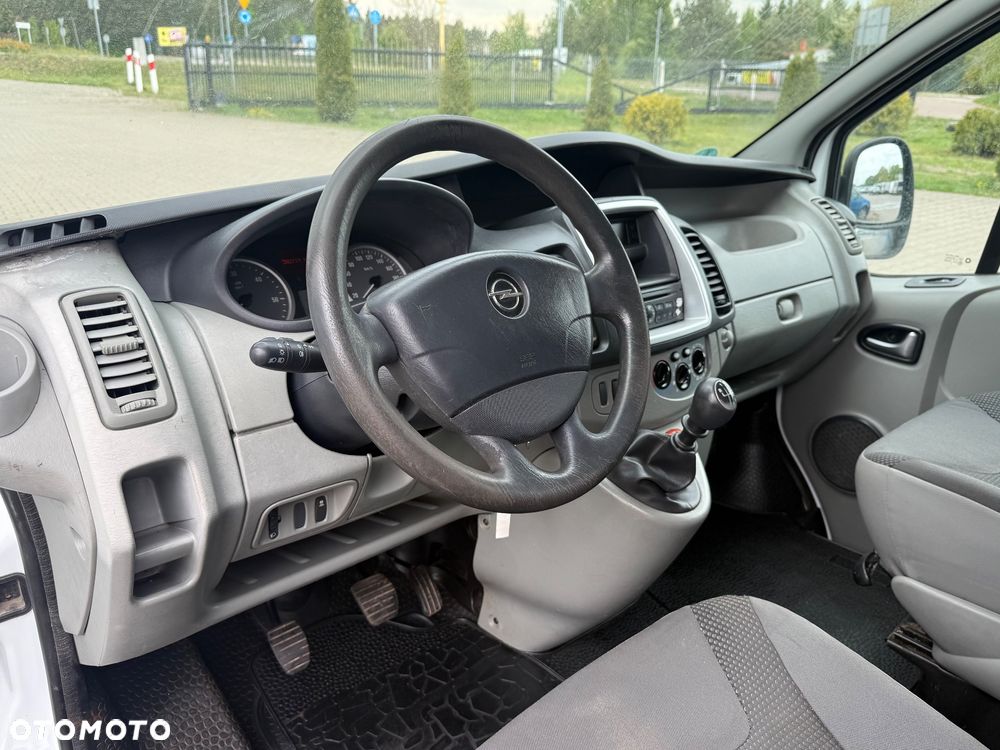 Opel Vivaro 2.0cdti 115KM klima z Niemiec - 5