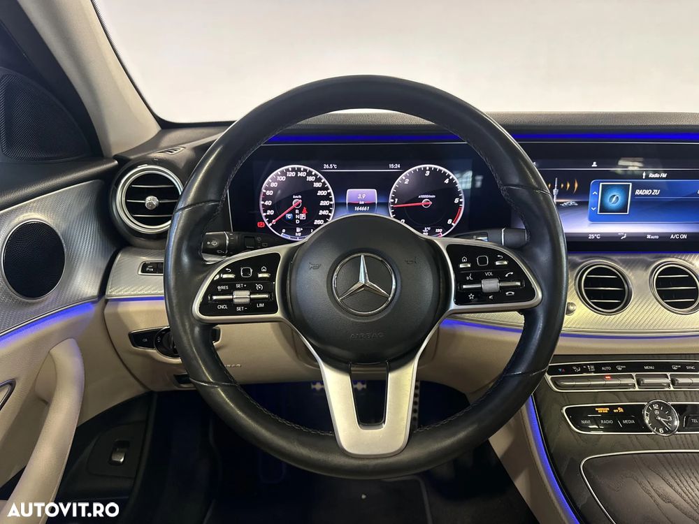 Mercedes-Benz E 220 d All-Terrain 4MATIC Aut. - 16