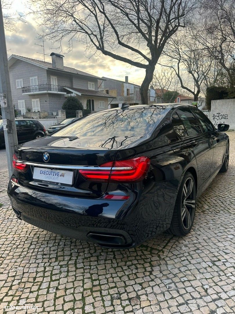 BMW 730 d xDrive Pack M - 7