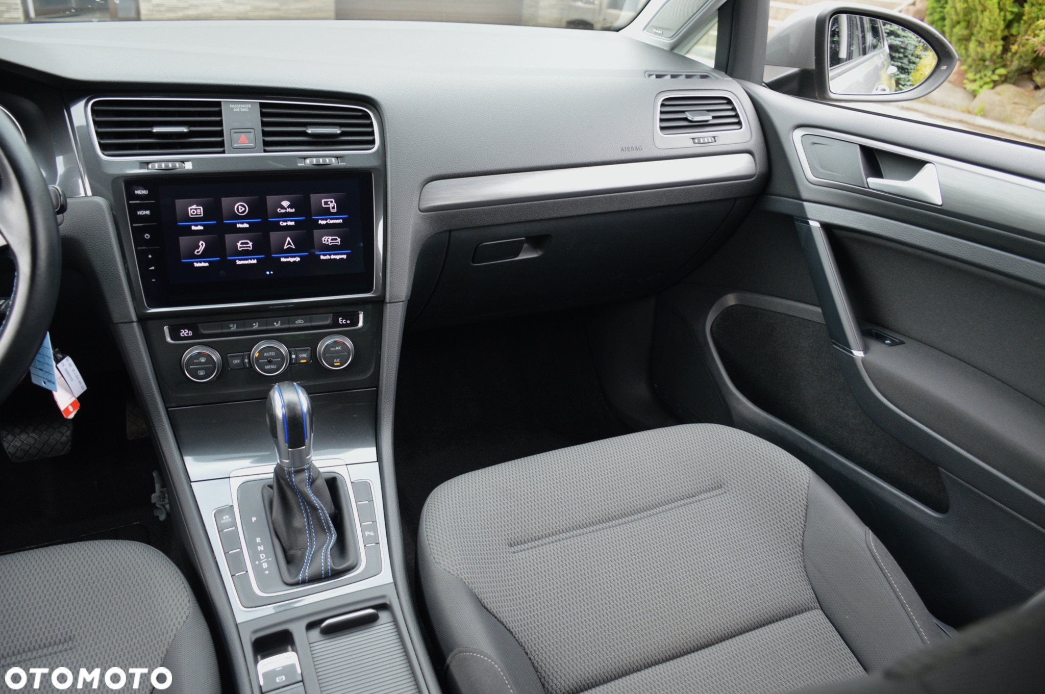 Volkswagen Golf e-Golf - 23