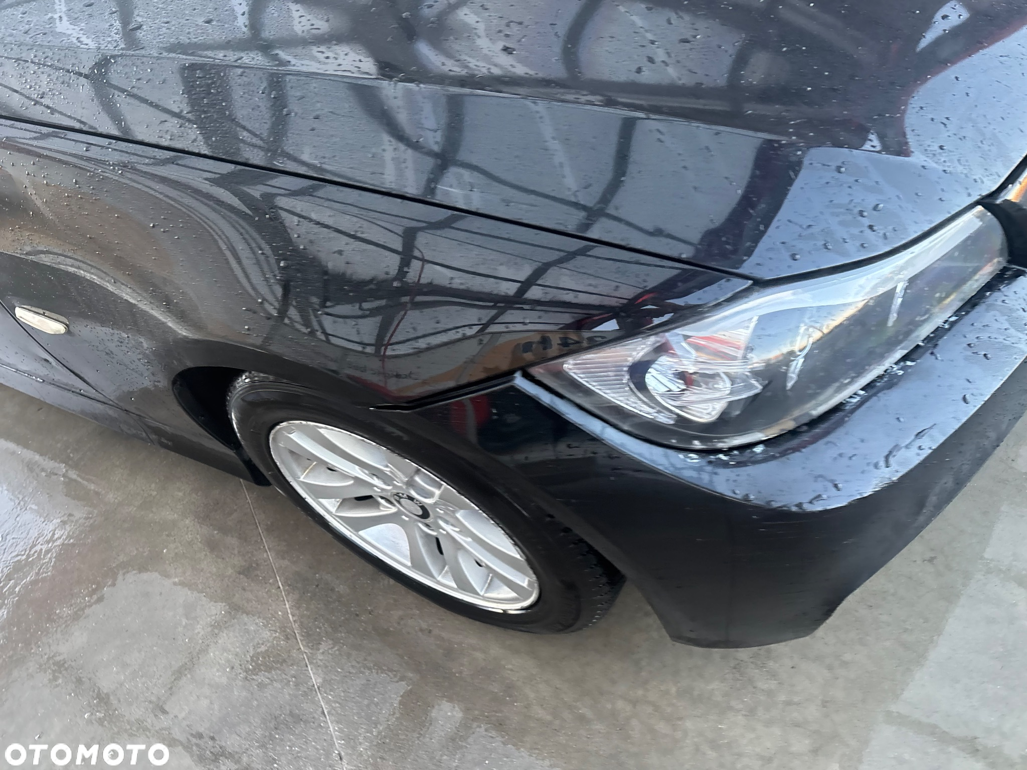 BMW Seria 3 318i Touring - 32