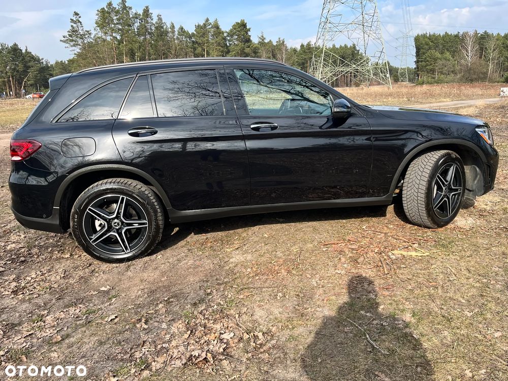 Mercedes-Benz GLC 300 4Matic 9G-TRONIC AMG Line - 8
