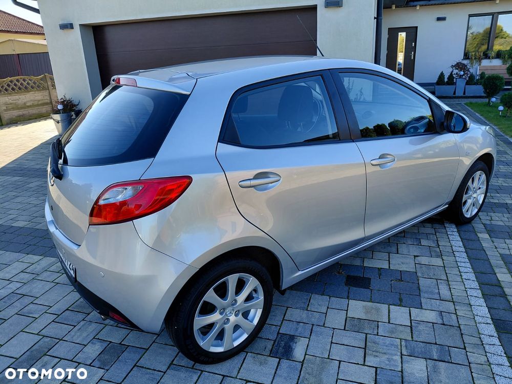 Mazda 2 - 1