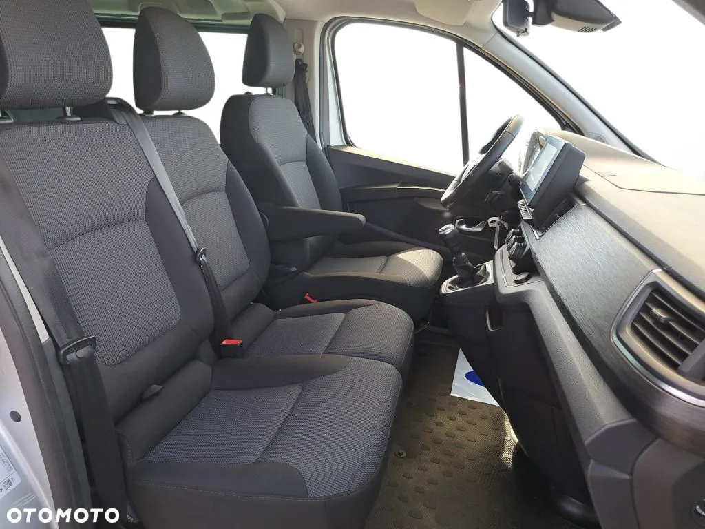 Renault Trafic - 11