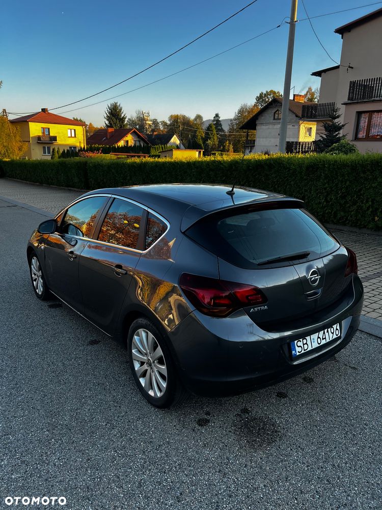 Opel Astra 1.6 Cosmo - 1