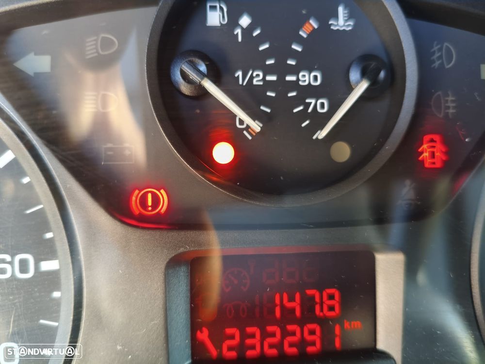 Peugeot PARTNER 1.6 HDI 3L - 14
