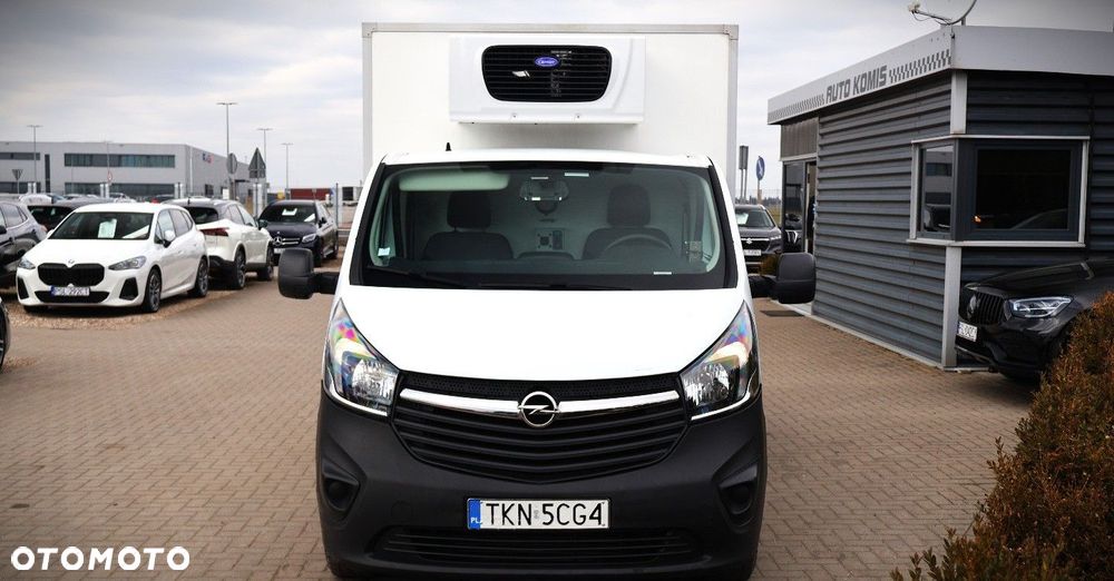 Opel Vivaro - 10