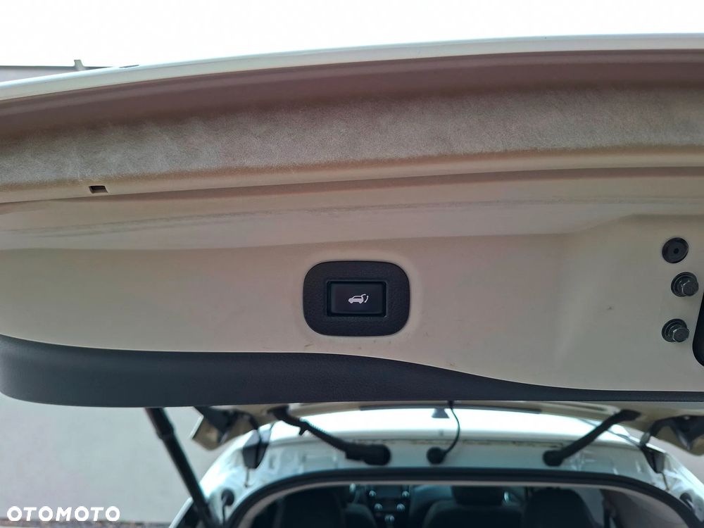 Nissan X-Trail 1.6 DIG-T Tekna - 26