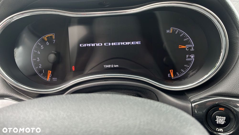 Jeep Grand Cherokee - 20