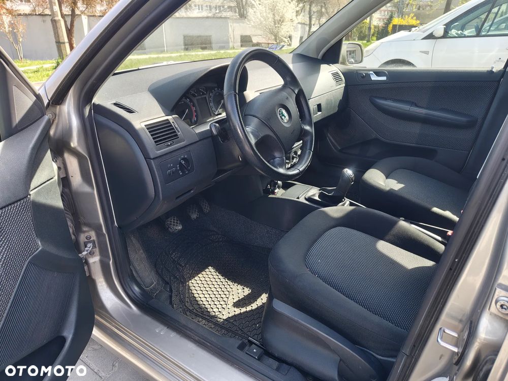 Skoda Fabia - 13