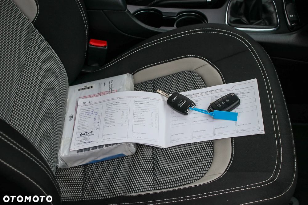 Kia Ceed 1.6 CRDi 128 Platinum Edition - 40