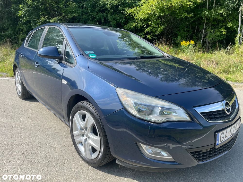 Opel Astra 1.4 Turbo Exklusiv - 6