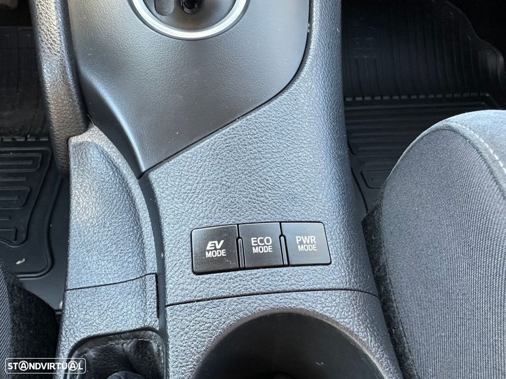 Toyota Auris - 16