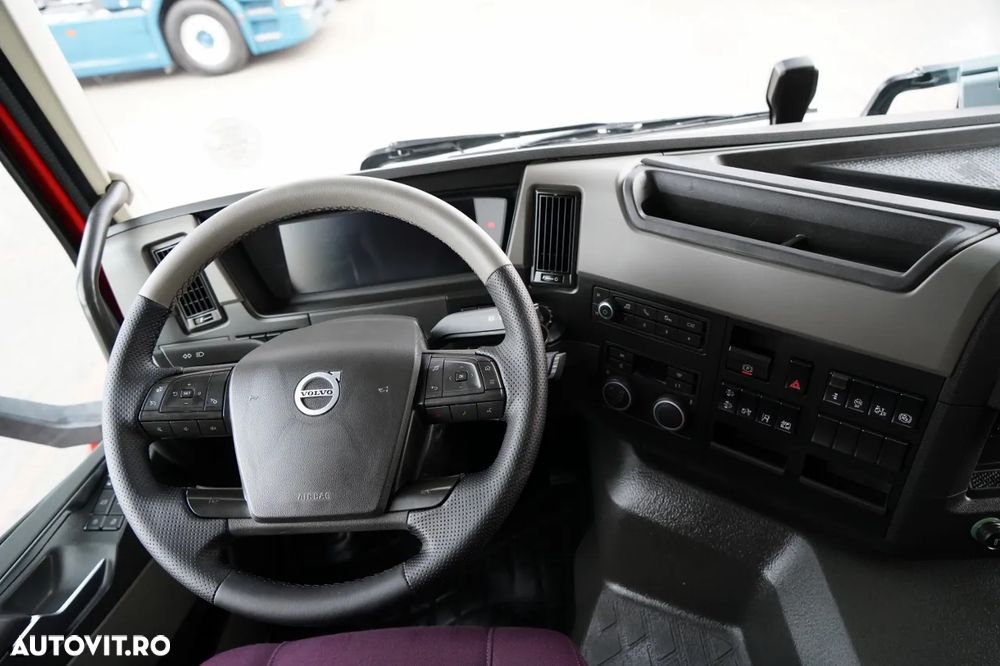 Volvo FM 430 / FULL ADR / GREUTATE: 6.800 KG / CABINĂ JOSĂ / 2022 / DUPĂ CONTRACT DE SERVICE GOLD / - 28