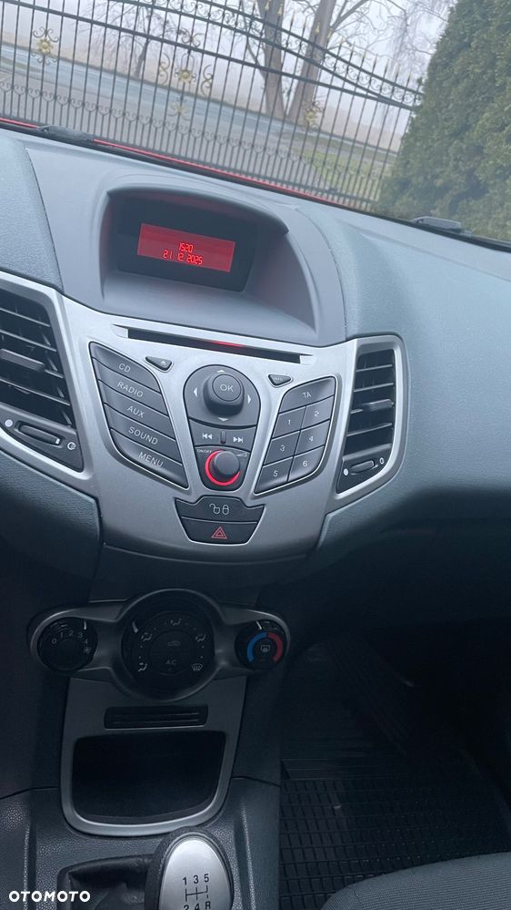 Ford Fiesta 1.25 Ambiente - 14