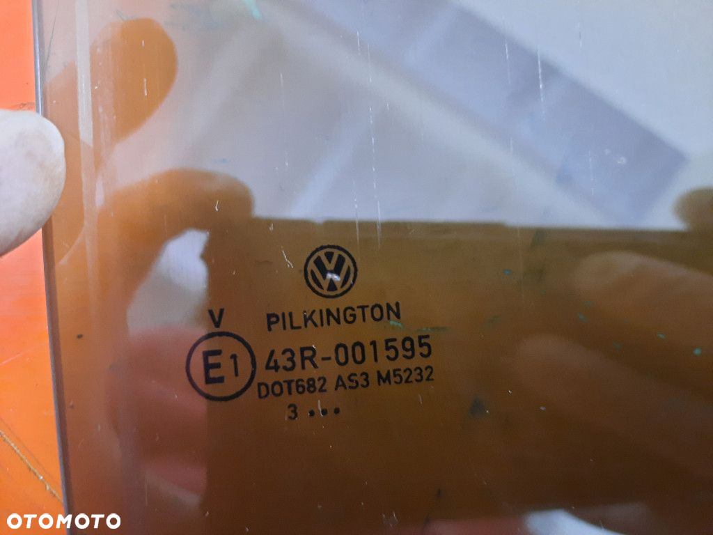 VOLKSWAGEN TOURAN I MINIVAN 03-06 SZYBA DRZWI TYŁ PRAWA 43R-001595 LC9Z - 2