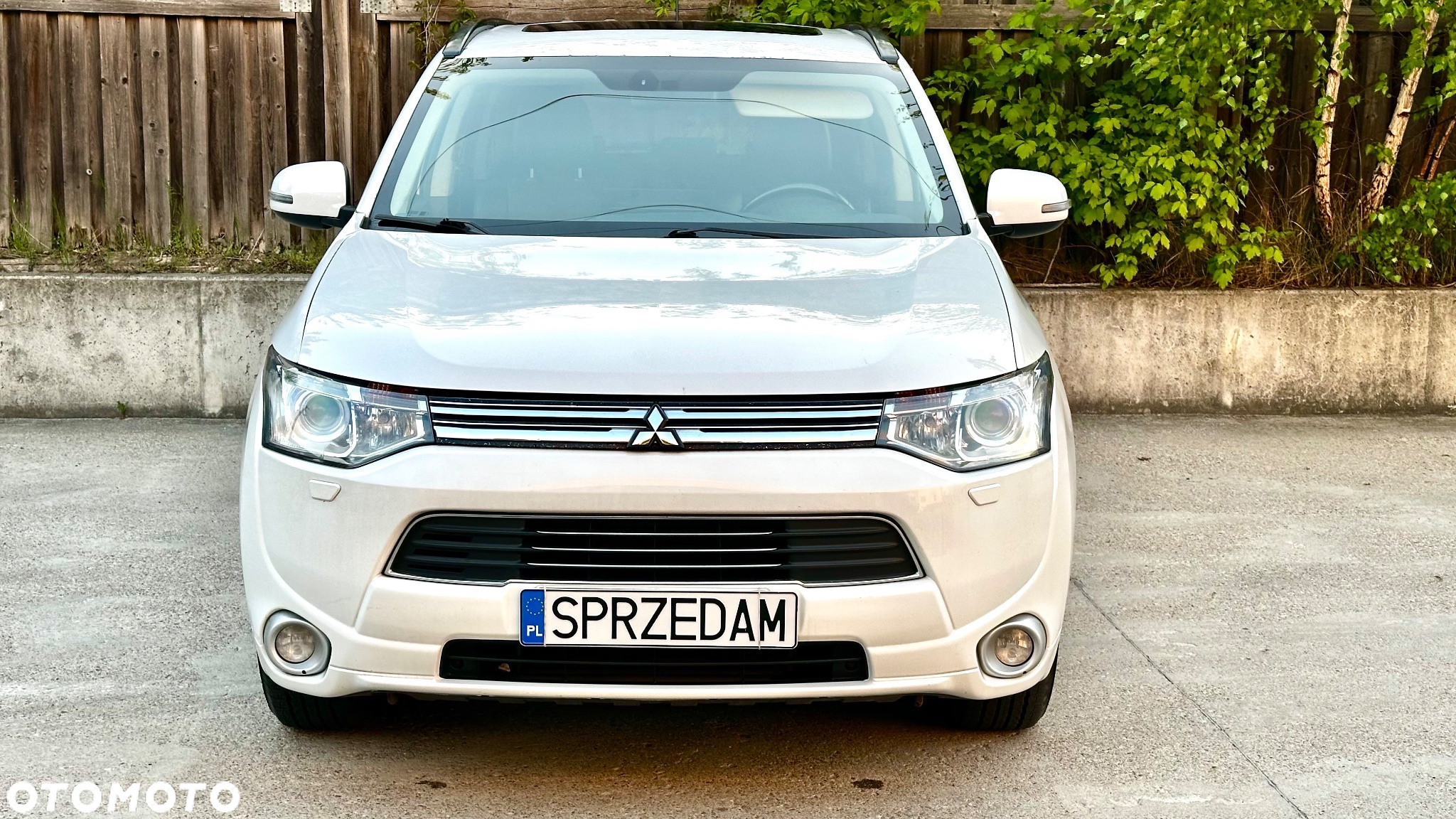 Mitsubishi Outlander 2.0 4WD Plug-In Hybrid Top - 8
