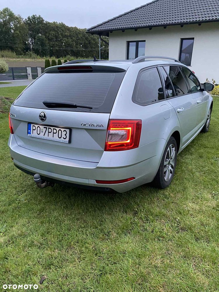 Skoda Octavia 2.0 TDI Ambition - 6