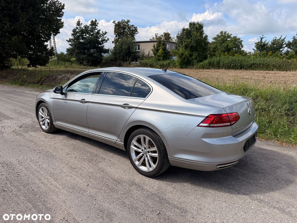 Volkswagen Passat 2.0 TDI (BlueMotion Technology) DSG Highline - 5