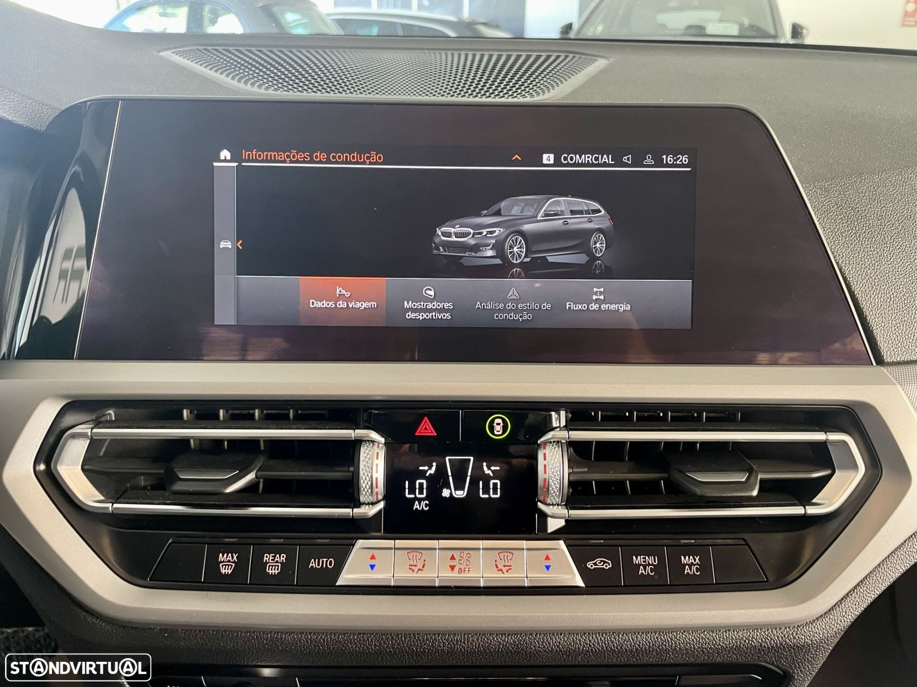 BMW 318 d Touring Auto - 26
