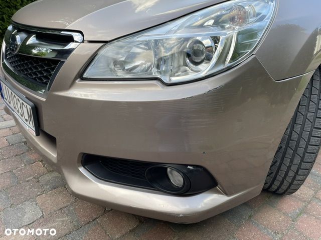 Subaru Legacy - 16