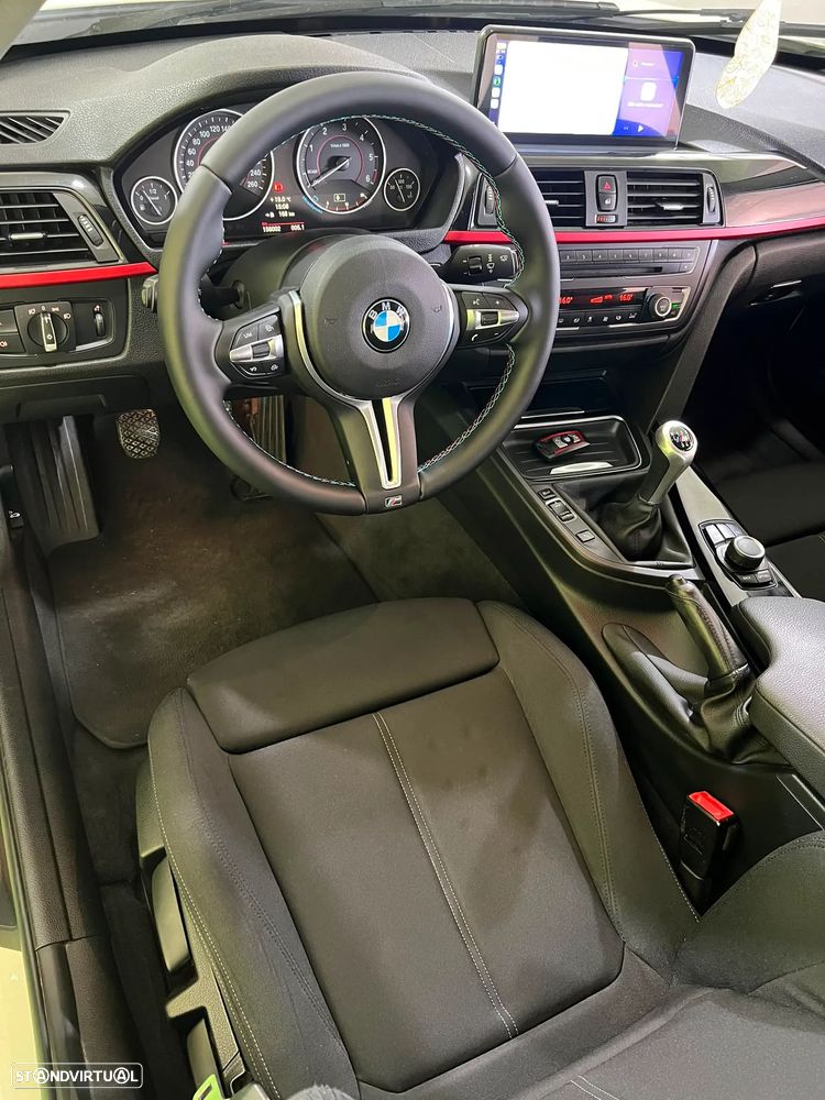 BMW 318 d Line Sport - 11