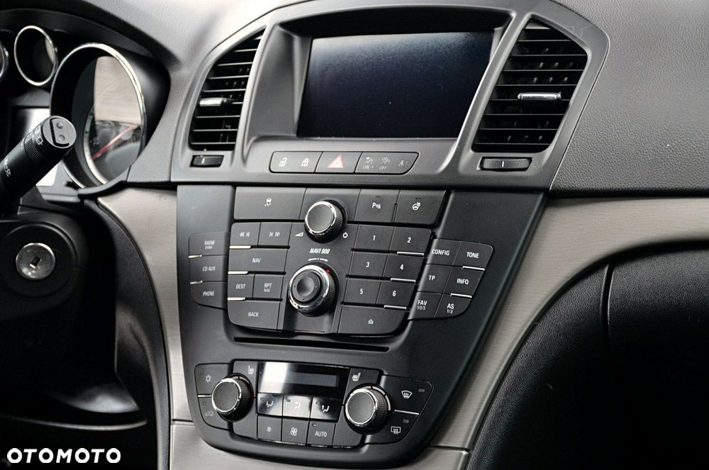 Opel Insignia - 17