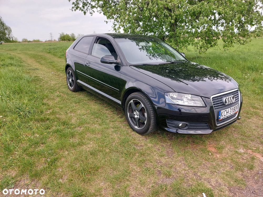 Audi A3 3-drzwiowe 1.6 TDI DPF Ambiente S tronic - 1