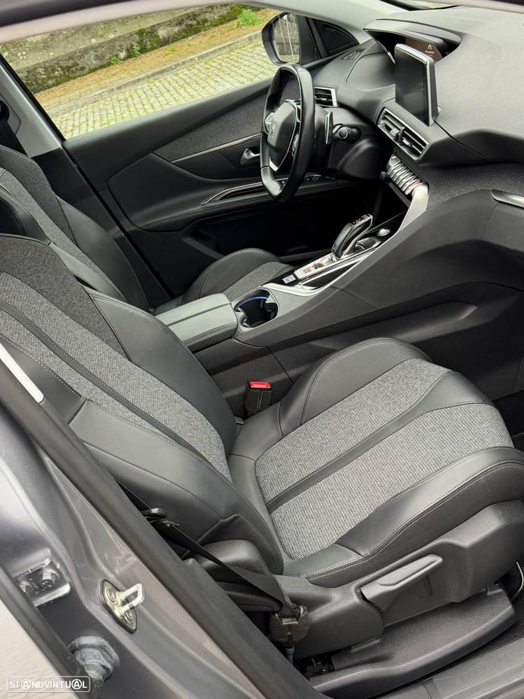 Peugeot 5008 BlueHDI 130 EAT8 Allure - 18